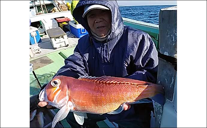 【福岡】沖のエサ釣り最新釣果　エビラバ＆ひとつテンヤでカラフル釣果