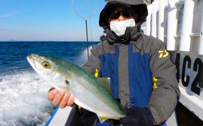 ジギング船でカンパチ ハマチ釣り 釣れている人の真似が当たり連発 Tsurinews