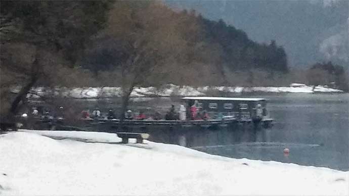 余呉湖のワカサギ釣りで本命120匹　終盤のフィーバータイムで追加成功