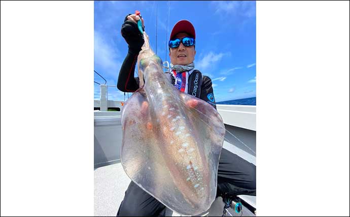 沖縄ティップランエギング釣行で3kg超え『レッドモンスター』登場