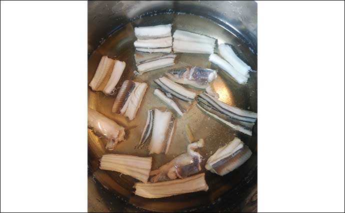 釣り人的「ズボラ」レシピ：アナゴのサッと煮　ひと煮立ちでOK