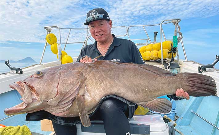 響灘】沖釣り最新釣果 活きイカ泳がせて38kg大型アラ浮上 | TSURINEWS