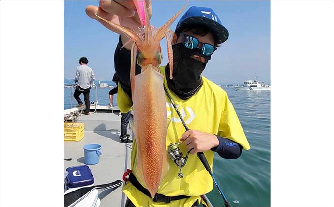 錦江湾でシーズン終盤のティップランエギング釣行　粘ってアオリイカ2匹