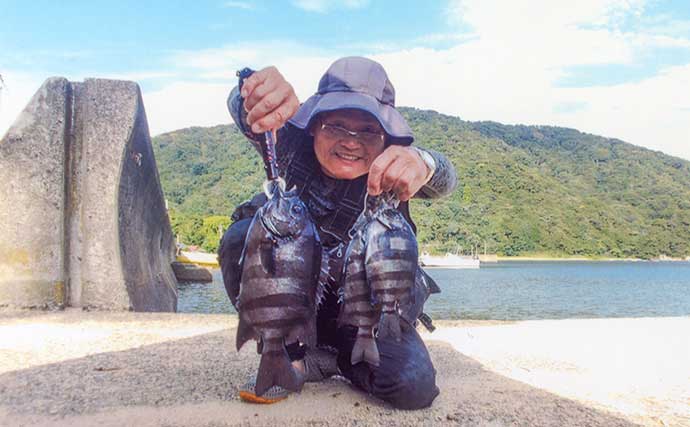イカダのカカリ釣りでサンバソウが連発　採取したカラス貝が大当たり