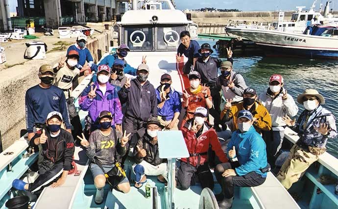 愛知の船カワハギ釣りで26cm頭に9匹　船中30cm頭に良型続々顔出し