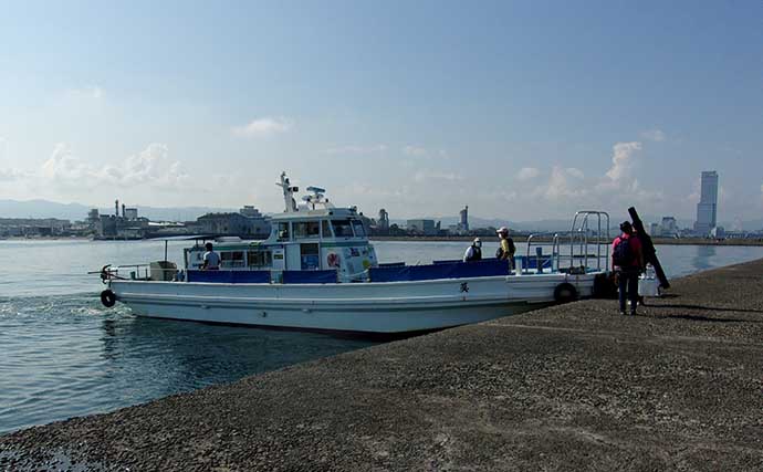 大阪湾・沖波止でのノマセ（泳がせ）釣りで45cmハマチをキャッチ