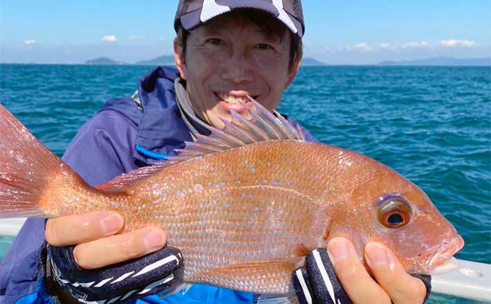 伊勢湾ウタセ五目釣りでマダイに良型カワハギ へダイの入れ食いタイム
