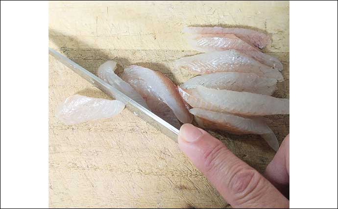 釣り人的「どんぶり」レシピ：ヒラスズキのゴマじょう油　白飯と相性抜群