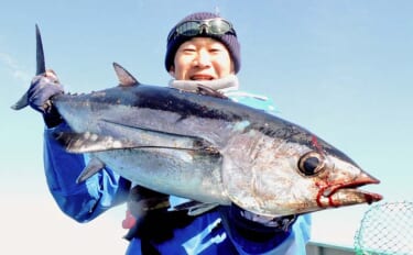 志摩沖のトンジギ（トンボジギング）釣行初戦で12kg本命に60cmキハダマグロ