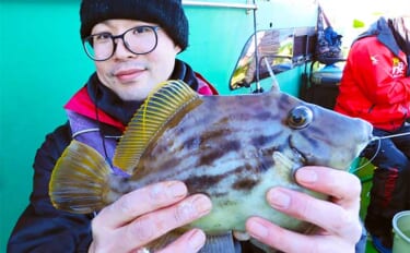 東京湾カワハギ釣りで28cm頭にトップ10尾【吉野屋】 急な水温低下に…