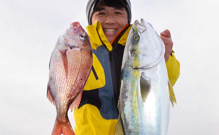 東京湾コマセマダイ釣りで本命にワラサ好捕【一之瀬丸】 水温高く浅場