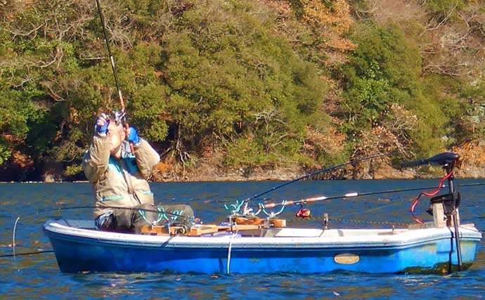 神奈川・津久井湖のワカサギ釣りが開幕から好調　平均サイズ大きく450尾1600g手中