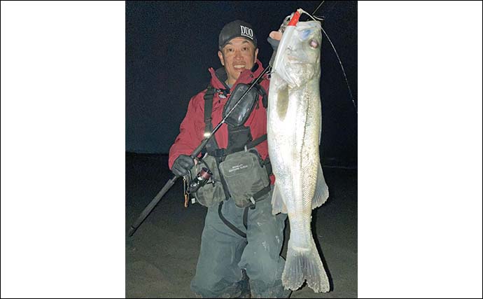 遠州灘サーフルアー釣行で60cm超シーバス【静岡・福田海岸】夜明け前にヒット