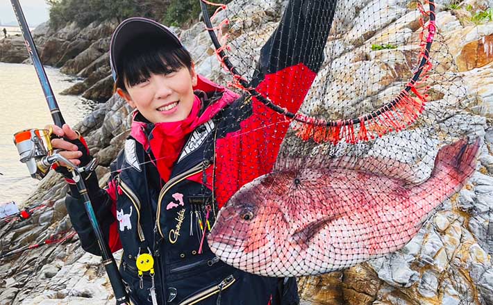 磯フカセ釣りで50cm超え脂ノリノリ良型マダイ連発【宮崎】黄色の練り