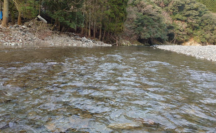 解禁日の渓流エサ釣りで28cm頭にヤマメ2桁をキャッチ【熊本・川辺川】