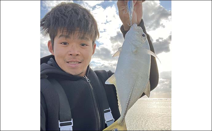 沖縄の離島『伊是名島』陸っぱりルアー釣行で4目釣果　ロッド1本でイカも魚も？