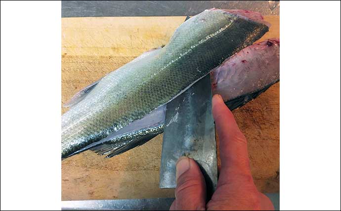釣った魚で作る「日本酒のお供」レシピ：スズキの梅和え　ワサビが隠し味