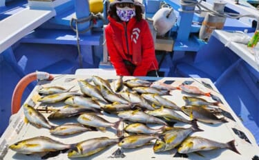 【最新釣果】大山沖で脂ノリ抜群の良型イサキが絶好調！40匹以上釣る人も…