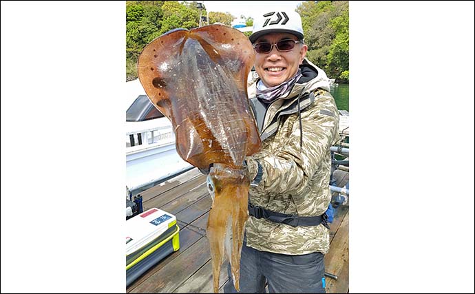 志摩沖ティップランエギング釣行で2kg超アオリイカ2匹キャッチ【三重】