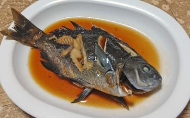 釣魚で作る「ご飯のおかず」レシピ：小グロの姿煮　丸ごと調理ならではの美…