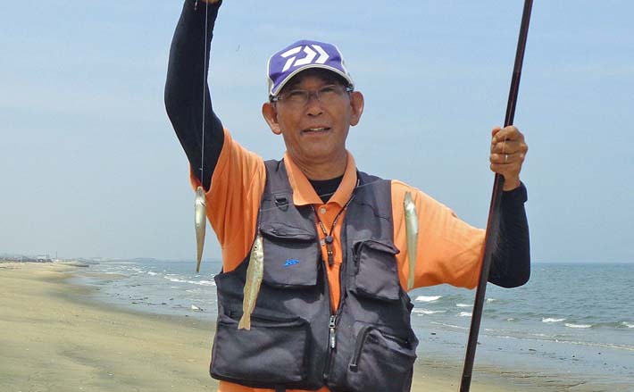 サーフの投げ釣りで15cm級頭にシロギス77尾【三重・町屋海岸】型に不満