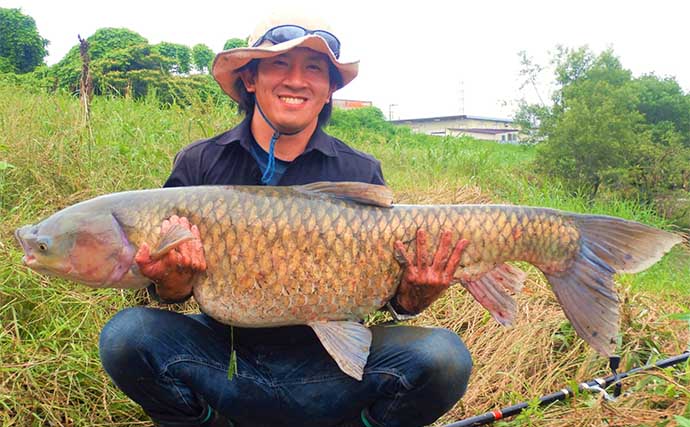 埼玉で118cm20kgのソウギョが釣れた！【元荒川】1時間超えのファイトを制す