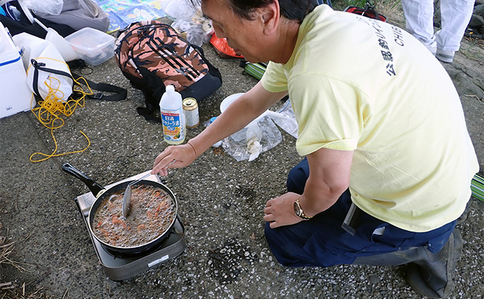 C.O.F.I主催のテナガエビ釣り親睦会に参加　釣ったエビはその場で唐揚げに