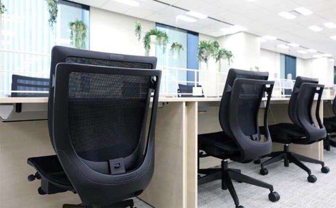 海洋プラスチックで作るオフィス用の椅子に注目　1脚で2.35kgの再生樹脂使用