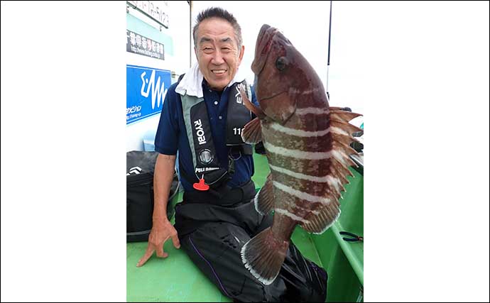 片貝沖のヒラメ釣りで本命好捕【千葉・増栄丸】ゲストに良型マハタも顔出し