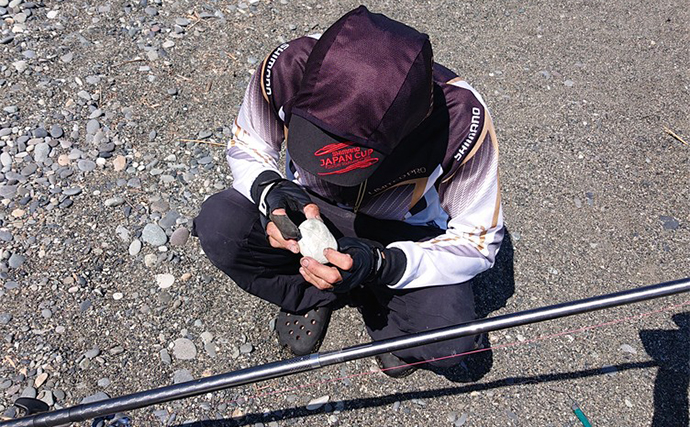 上越・北陸の日本海投げ釣り釣行で20cm級シロギスの8点掛け達成