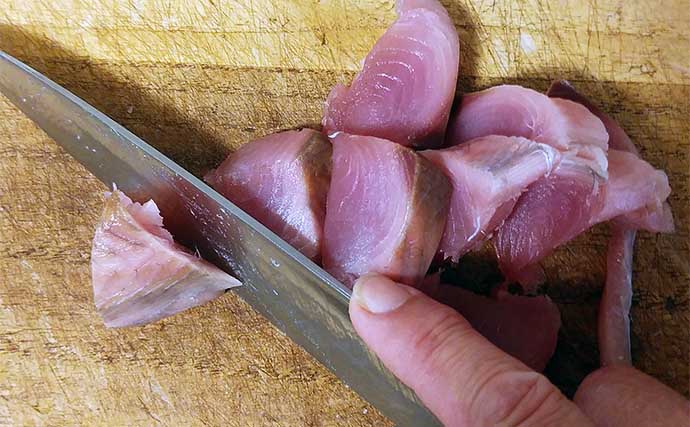 釣魚で作る「ご飯のお供」レシピ：スマガツオのオイル漬け　隠し味はゴマ油