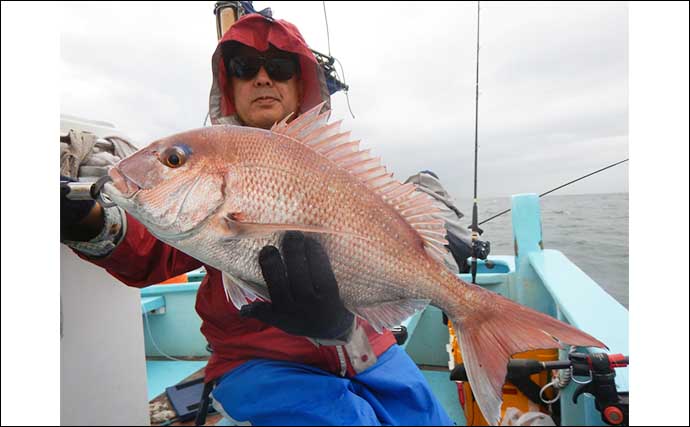 伊勢湾伝統釣法「ウタセマダイ釣り」でマダイにブリ族が連発【愛知・友士丸】