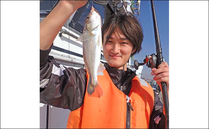 船イシモチ釣りで32cm頭に釣る人33尾【神奈川・鴨下丸】初心者でも連発