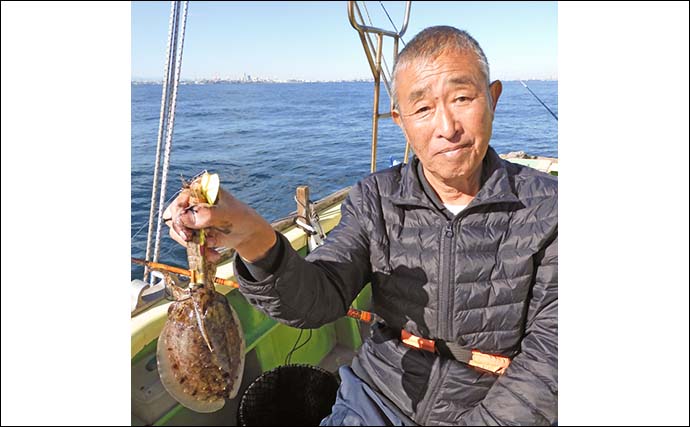 シャコテンヤで狙う東京湾スミイカ釣りで600g頭に釣る人6尾【新明丸】