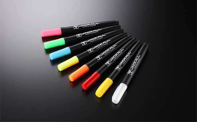 ルアー1個でカラーローテーションが可能　自分でケイムラ塗装ができるペンとは？
