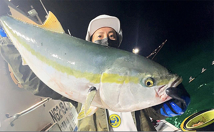電気ブリ』釣りで10kgオーバーのブリが船中乱舞【新潟・天翔丸】 | TSURINEWS