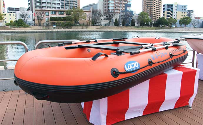 ホープボートが北九州市に救命ボート2艇を寄贈　救助のデモンストレーションも実施
