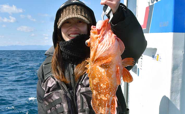中深海の根魚五目釣りで50cm級頭に良型ウッカリカサゴが連発【三重