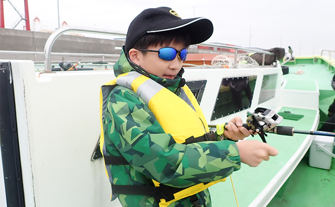 甥っ子の船釣りデビュー戦でカサゴ連発に大満足【神奈川・新修丸】