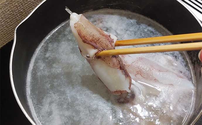 釣ったイカで作る「疲労回復」レシピ：小イカの酢ぬた　丸ごと調理がコツ