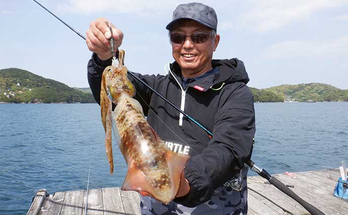 イカダでのヤエン釣り＆エギング二刀流で春のデカイカに挑戦【三重・宝成渡船】