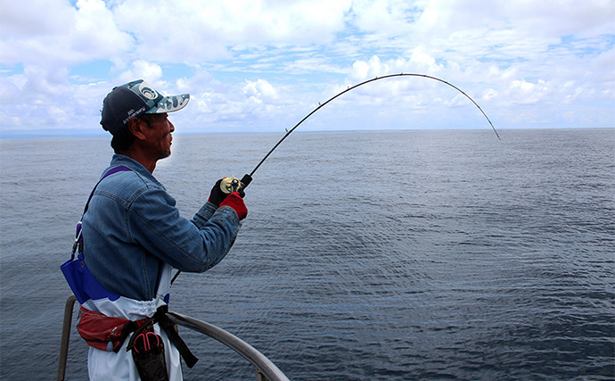 能登半島沖スロージギング釣行で高級美味魚「アラ」狙い　攻略の近道はロッドにあり