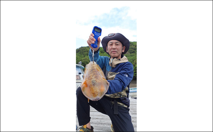 【カカリ釣り釣果速報】イカダからのエギングでアオリイカ好ヒット中（三重）