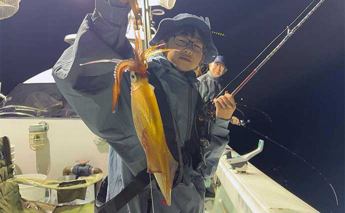 【夜焚きイカ釣果速報】良型混じりに1人平均40尾前後と今後に好期待（福岡）