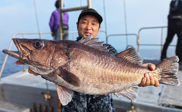 能登半島沖スロージギング釣行で高級美味魚「アラ」狙い　攻略の近道はロッドにあり