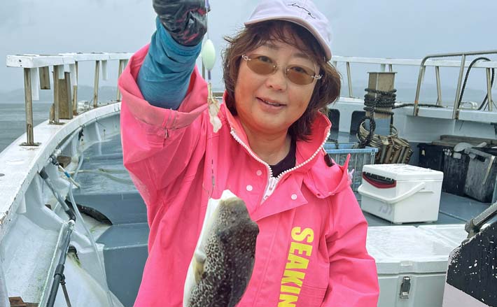 東京湾カットウ釣りでショウサイフグ29匹【神奈川・忠彦丸】絶品白子