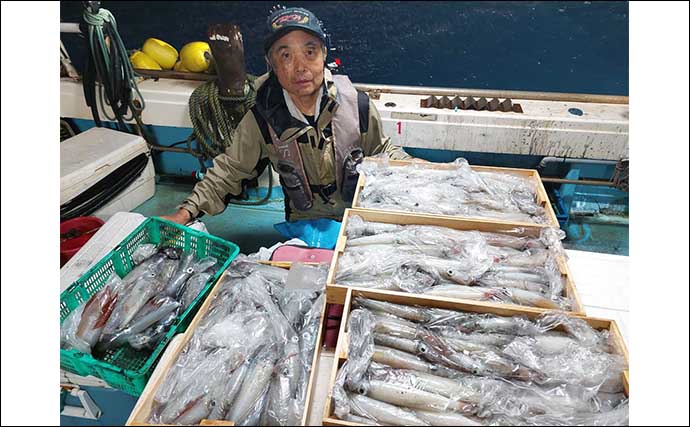 【夜焚きイカ釣果速報】大型の「パラソル」級ヤリイカ好ヒット中！（福岡）