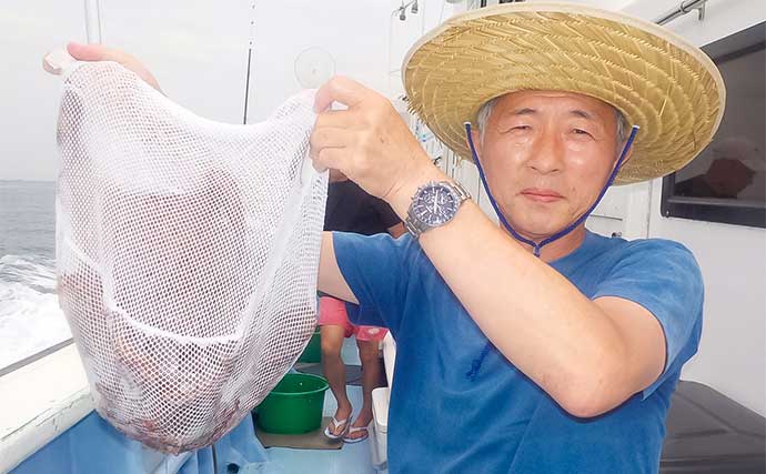 鹿島沖エギタコ釣りで船中全員安打【茨城・幸栄丸】良型中心で好土産に