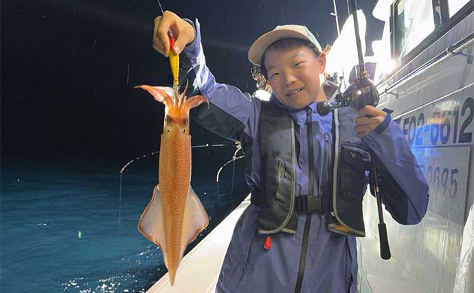 【夜焚きイカ釣果速報】今シーズン一番の入れ食い到来で100尾超え続々！（福岡）