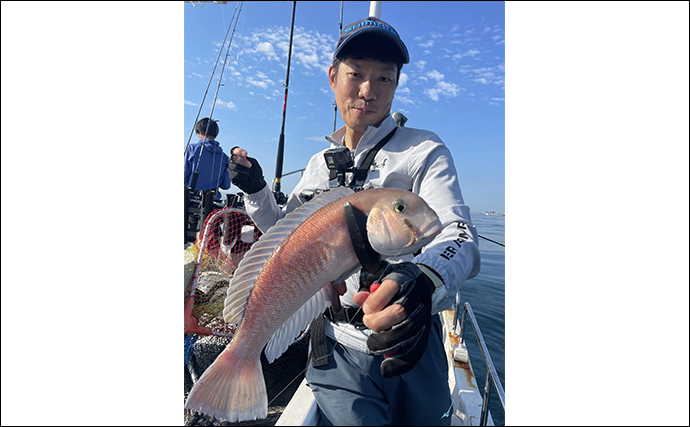 シロアマダイ釣りで本命4匹手中【和歌山・MCL】テンビン仕掛けのアオイソメエサにヒット